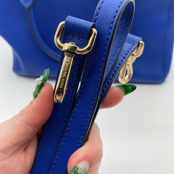 GIVEAWAY Michael Kors Vibrant Blue Satchel - Callouts in photos - Picture 9 of 12